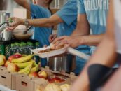 « Cela vous met en colère » : les garde-manger LGBTQ+ se préparent à la fin des prestations SNAP