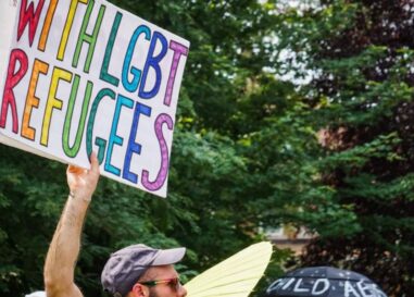 Limiter les admissions de réfugiés pourrait avoir un impact disproportionné sur les réfugiés LGBTQ+ : rapport