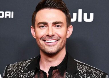 Jonathan Bennett veut qu'Aaron Daniels soit hétéro dans la suite de Mean Girls