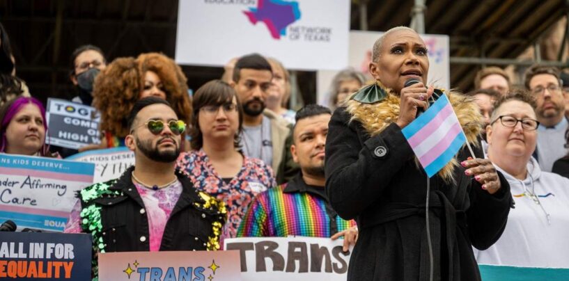 La représentante lesbienne de l'État du Texas, candidate au Congrès, déclare qu'elle « se présente pour le peuple, pas pour les puissants »