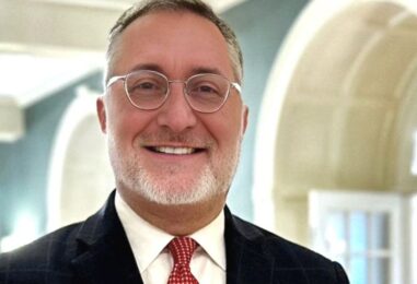 Le républicain gay John Reid perd la course au poste de lieutenant-gouverneur de Virginie après une campagne entachée de scandales