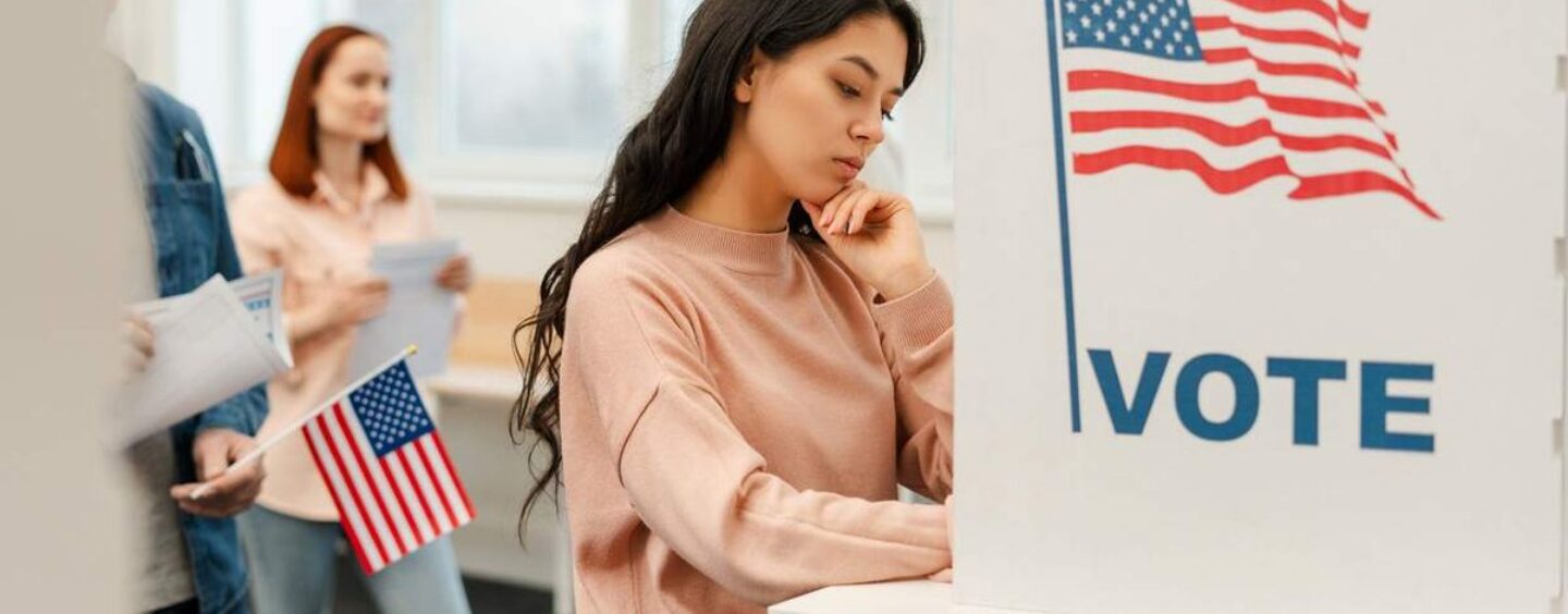 Les jeunes LGBTQ+ sont engagés politiquement, mais c'est compliqué