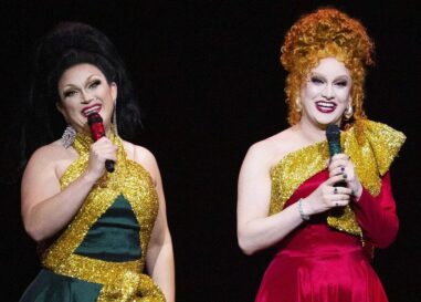 Jinkx Monsoon et BenDeLaCreme veulent que les homosexuels « chantent et dansent » malgré les troubles politiques
