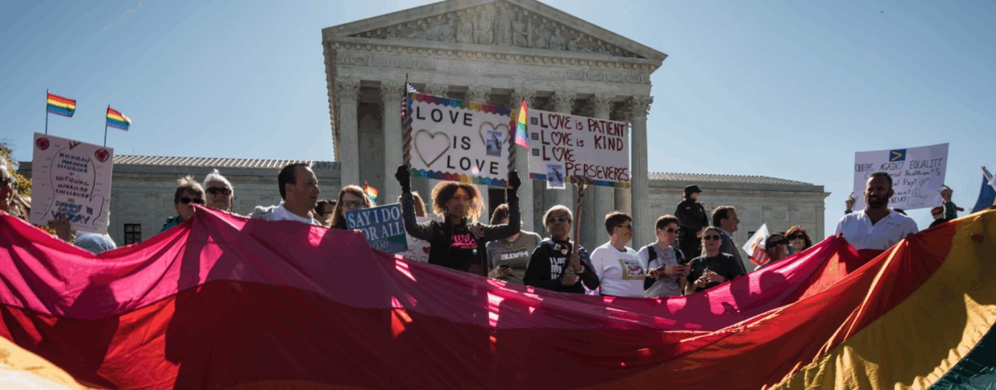 La Cour suprême refuse de revenir sur la décision sur le mariage homosexuel