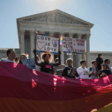 La Cour suprême refuse de revenir sur la décision sur le mariage homosexuel