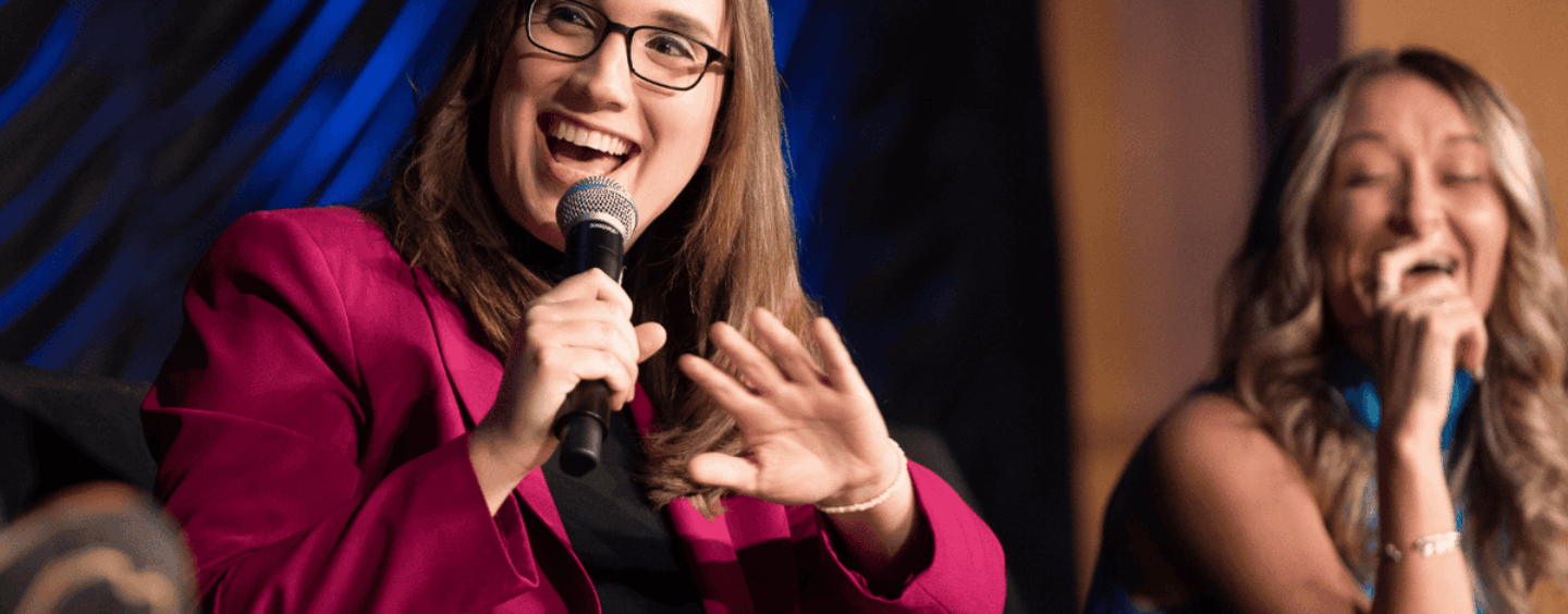 Sarah McBride explique pourquoi la « grande tente des démocrates est bisexuelle »