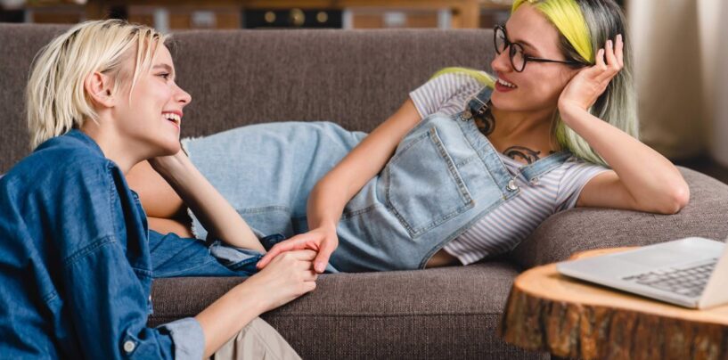 9 choses que seules les lesbiennes et les femmes bisexuelles comprennent