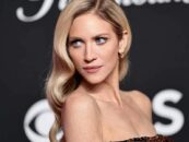 Brittany Snow dans un débardeur et un jean taille basse fait fondre les lesbiennes.