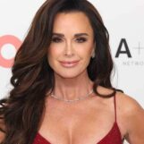 Kyle Richards dit que les lesbiennes sont « totalement une option » pour elle
