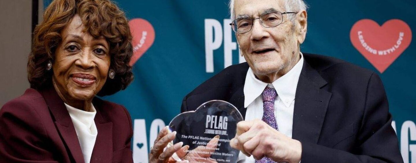 L'icône politique gay Barney Frank félicite le législateur démocrate pour avoir « réfuté les efforts des fanatiques »