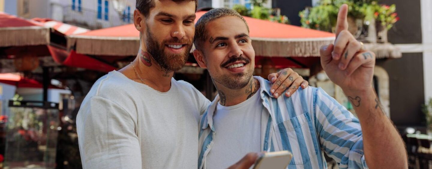 Qu'est-ce que « The Bird Theory » et fonctionne-t-elle également pour les couples LGBTQ+ ?