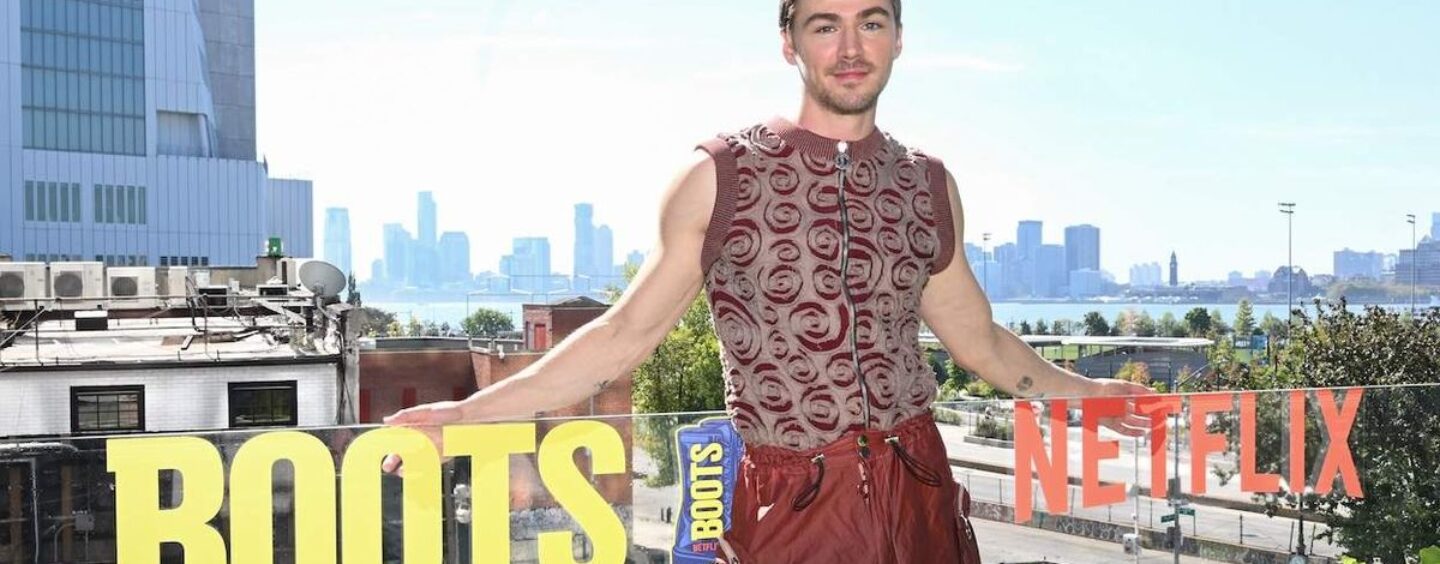 La star de Gay Boots, Miles Heizer, dit qu'il est dans l'Out100 pour avoir joué « un adolescent chauve à la télévision »