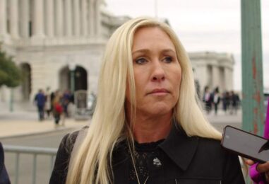 Marjorie Taylor Greene, la députée républicaine anti-LGBTQ+, démissionnera en janvier