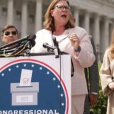 La première députée LGBTQ+ du Sud se bat contre les efforts du GOP pour l'exclure du Congrès