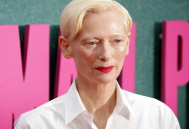 Tilda Swinton sur la crise du sida et pourquoi la fluidité n'est pas effrayante