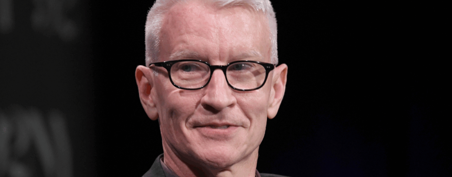 Anderson Cooper pleure lors d'un entretien avec la veuve d'Andrea Gibson