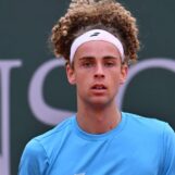 La star du tennis suisse Mika Brunold se révèle gay malgré la « pression de rester silencieuse »