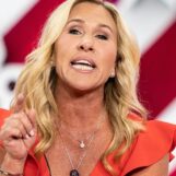 Marjorie Taylor Greene dit que Trump était « extrêmement en colère » suite au vote en faveur de la publication des dossiers d'Epstein