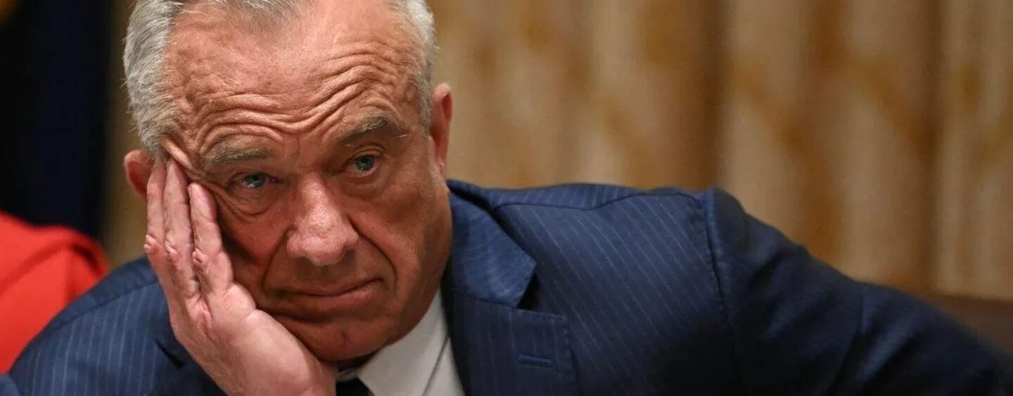 Le ministère de la Santé de RFK Jr. utilise la liberté religieuse pour priver les personnes transgenres de soins de santé