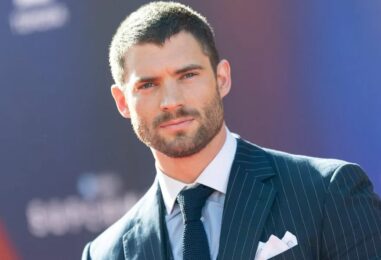 David Corenswet s'étale sur une nouvelle photo sexy et les gays transpirent