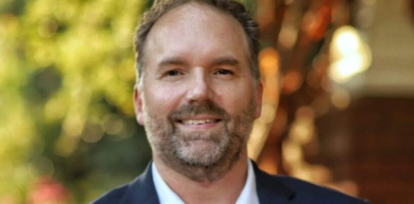 Un démocrate « fier » pro-LGBTQ+ renverse son siège républicain à la Chambre des représentants en Géorgie, bouleversement électoral