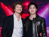 Les stars de Heated Rivalry remercient le bar gay WeHo d'avoir « tweeté sur nos fesses »