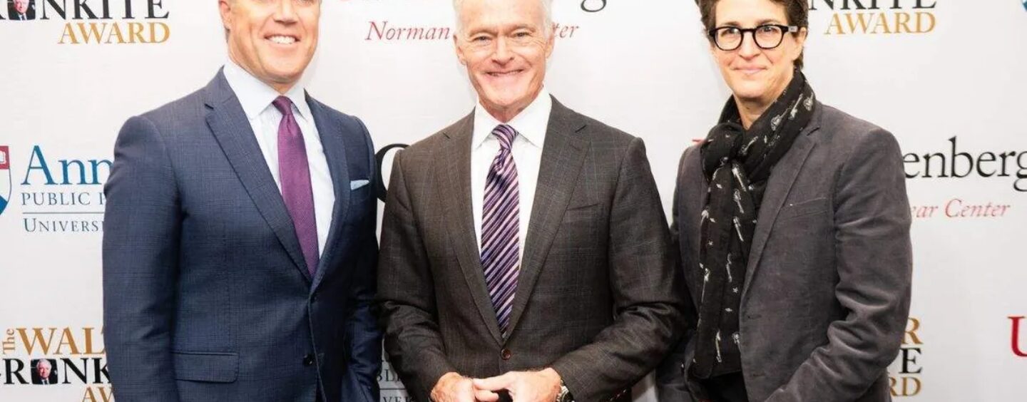 Rachel Maddow sur sa résistance aux mensonges du gouvernement et son prix Walter Cronkite