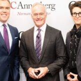 Rachel Maddow sur sa résistance aux mensonges du gouvernement et son prix Walter Cronkite