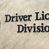 Le Texas utilise-t-il les données des permis de conduire pour suivre les résidents transgenres ?