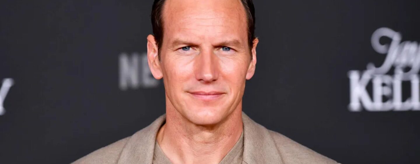 Patrick Wilson porte un short blanc moulant dans une vidéo d'entraînement sexy