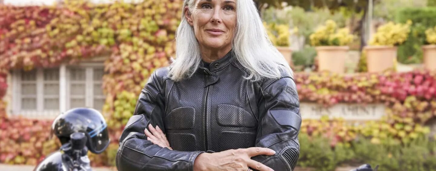 Pourquoi tant de lesbiennes et de saphiques sont-elles attirées par les femmes plus âgées ? Les experts en rencontres LGBTQ+ expliquent