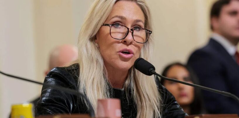 Le projet de loi de Marjorie Taylor Greene criminalisant les soins d'affirmation de genre pour les mineurs est adopté avec le soutien des démocrates