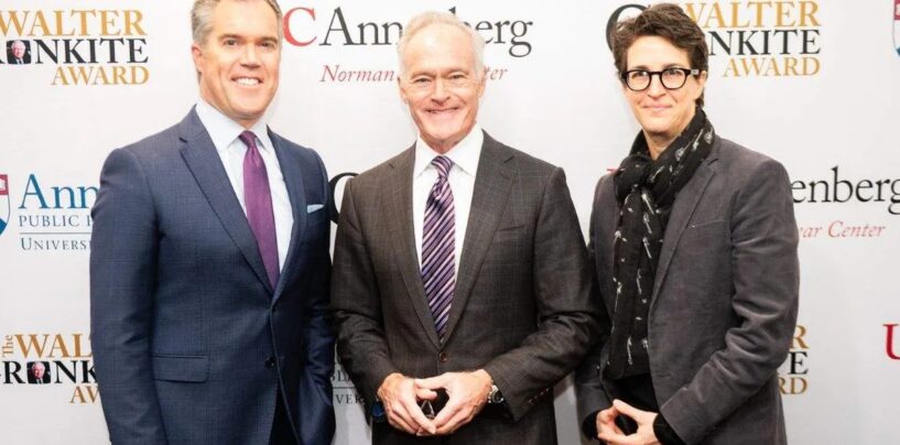 Rachel Maddow sur sa résistance aux mensonges du gouvernement et son prix Walter Cronkite