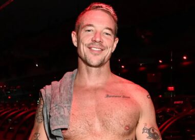 Diplo publie un selfie sexy torse nu dans un short noir moulant et les fans le perdent