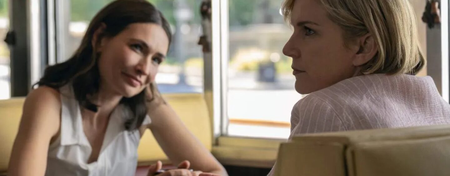 Carol et Zosia, l'amour était-il réel ? Les stars de Pluribus interviennent