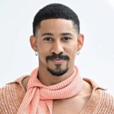 Keiynan Lonsdale parle de sa vie amoureuse épicée et des raisons pour lesquelles il adopte la positivité sexuelle