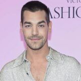 Matt Rogers parle de ses rôles emblématiques d'hommes gays excités