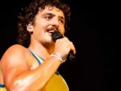 La vidéo de gym torse nu de Benson Boone fait transpirer les gays