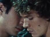 Connor Storrie et Hudson Williams jouent des fées gays en chaleur dans une nouvelle érotisme et Internet est sauvage