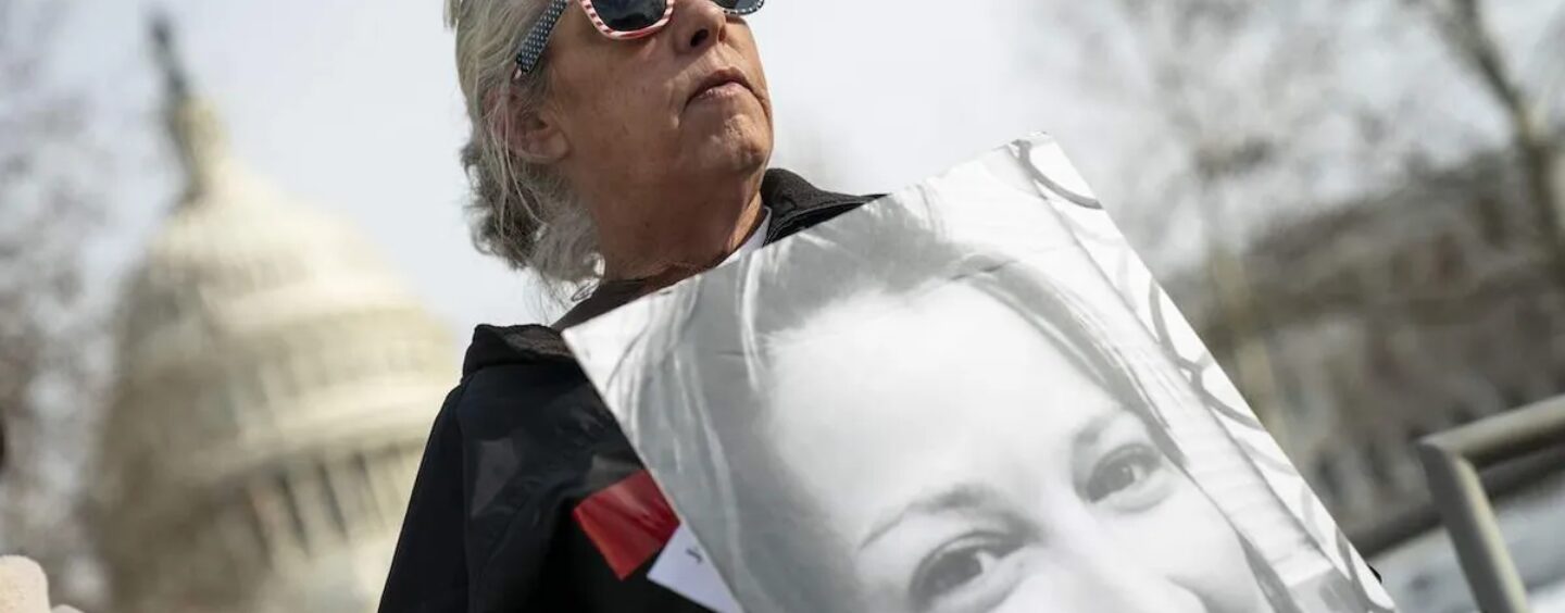 Ashli ​​Babbitt et la formation d'un martyr MAGA