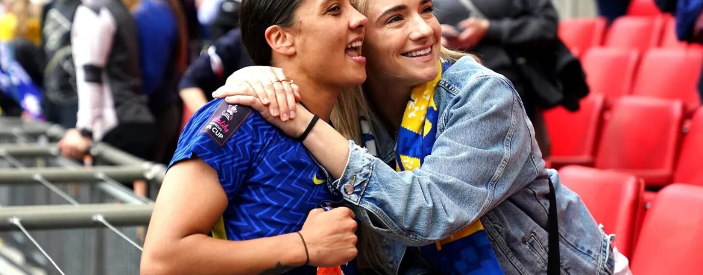 Sam Kerr et Kristie Mewis se marient lors du « mariage royal du football »