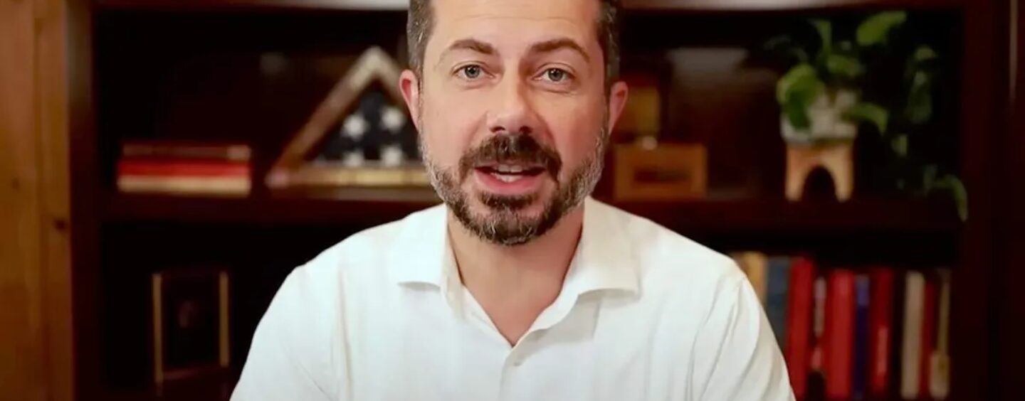 Pete Buttigieg fustige le « taureau idéologique » derrière la prise de contrôle du Venezuela par Trump