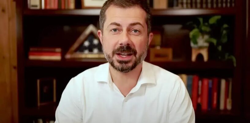 Pete Buttigieg fustige le « taureau idéologique » derrière la prise de contrôle du Venezuela par Trump