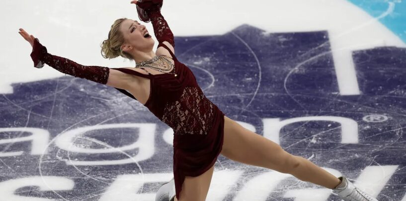 Amber Glenn devrait être la première femme queer à rejoindre l'équipe olympique américaine de patinage artistique