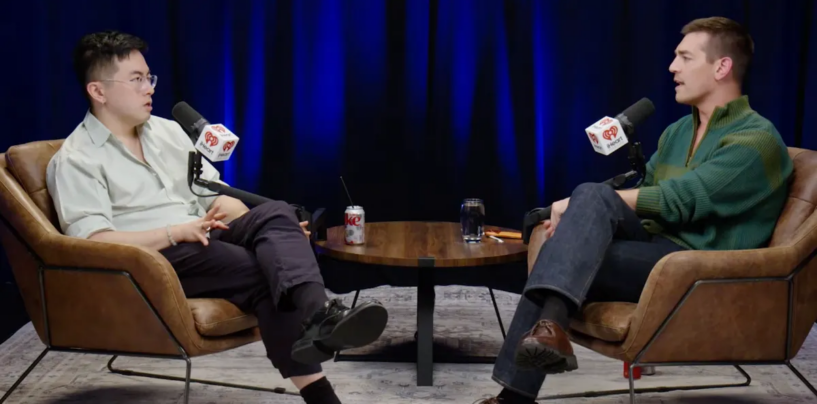 Matt Rogers a dit aux auditeurs de Las Culturistas de ne pas soutenir Jasmine Crockett