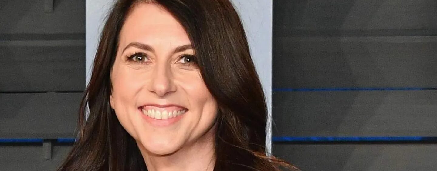 MacKenzie Scott fait un don de 45 millions de dollars à l'organisation à but non lucratif de santé mentale pour les jeunes LGBTQ+, le Trevor Project