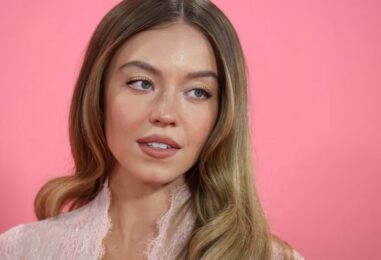 MAGA est en train de « travestir » Sydney Sweeney parce que personne n'est à l'abri de l'absurdité