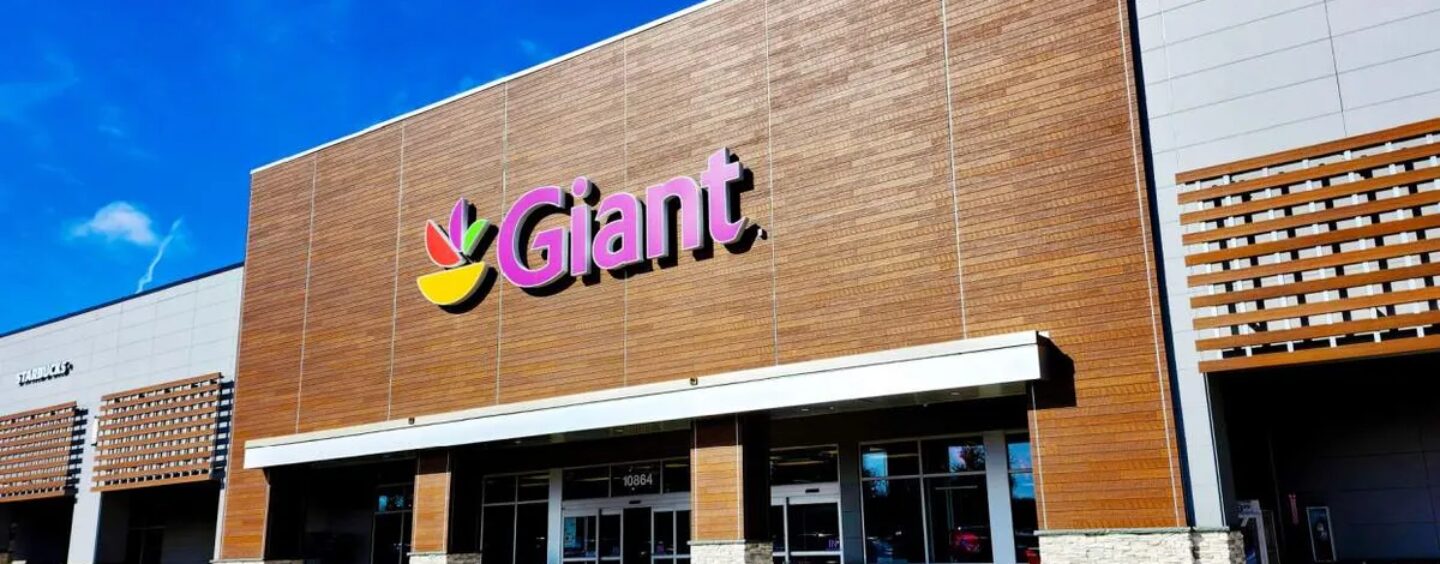 Une femme du Maryland arrêtée pour avoir agressé un homosexuel dans une épicerie fait face à des accusations de crime de haine