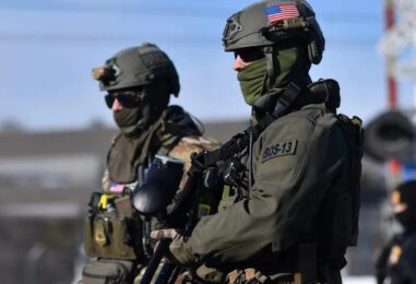 Les appels au 911 révèlent le chaos après qu'un agent de l'ICE a tiré sur Renee Good jusqu'à 4 fois