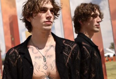 31 photos torrides de Vinnie Hacker, le nouveau mec tatoué d'Euphoria